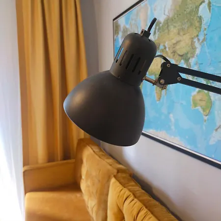 Апартаменты Black House